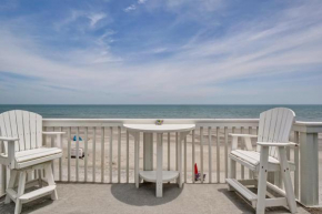 2BR Beachfront Condo Pools Hottub Views